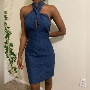 LACE KEEPSAKE DRESS, SIZE MEDIUM